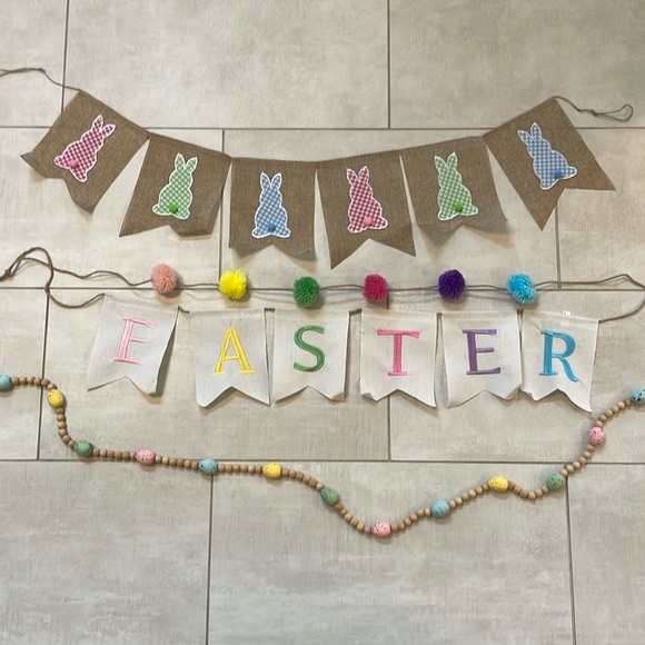 Easter Banners and Beaded Garland - Picture 1 of 4
